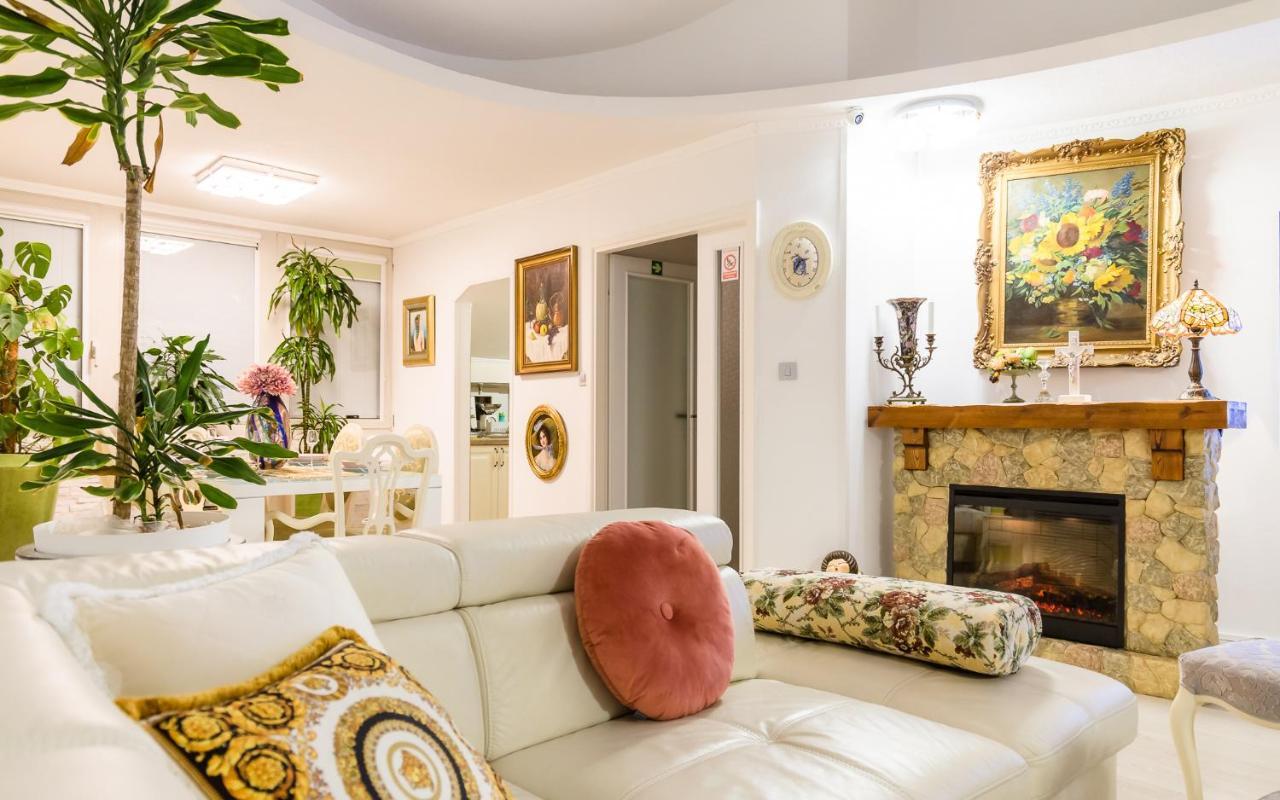 Luxury Apartment Sara Umago Exterior foto